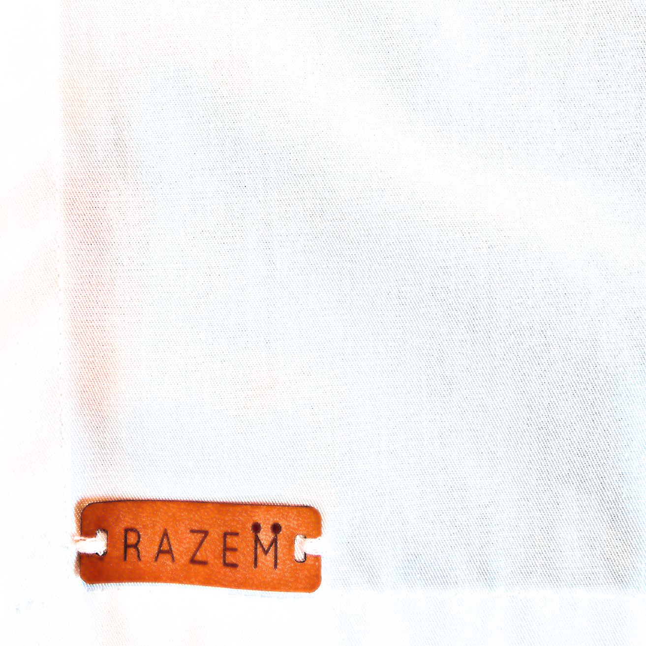 Fartuch biały z motywem ,,serce" - obrazek 3