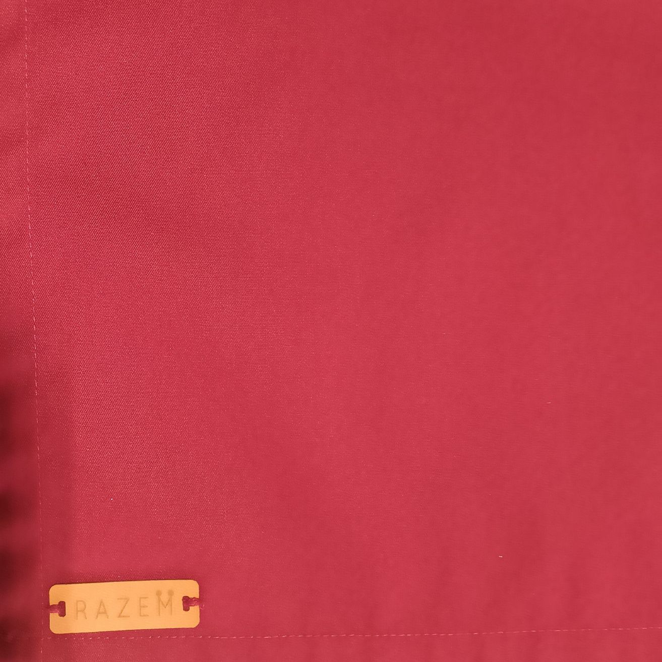 Fartuch bordowy z motywem ,,sztućce" - obrazek 3