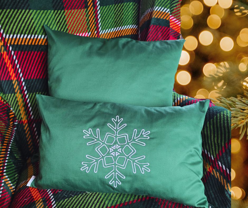 Poszewka na poduszkę śnieżynka - obrazek 2