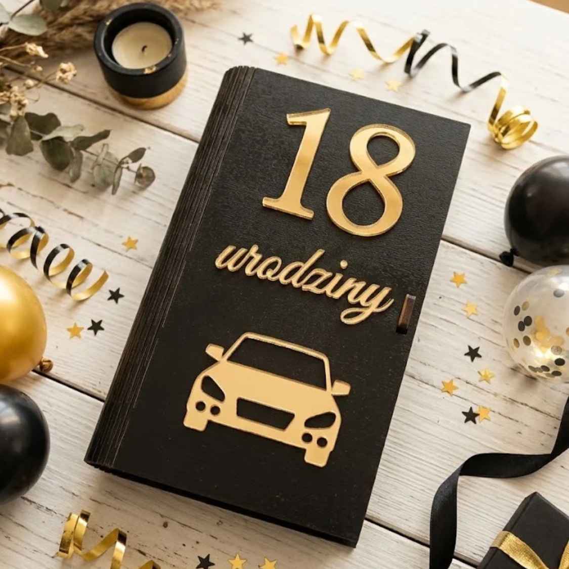 Pudełko na pieniądze książka 18 urodziny - obrazek 3
